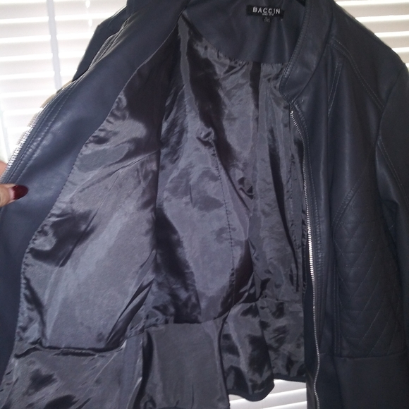 Baccini size large grey faux leather moto jacket - Picture 3 of 5